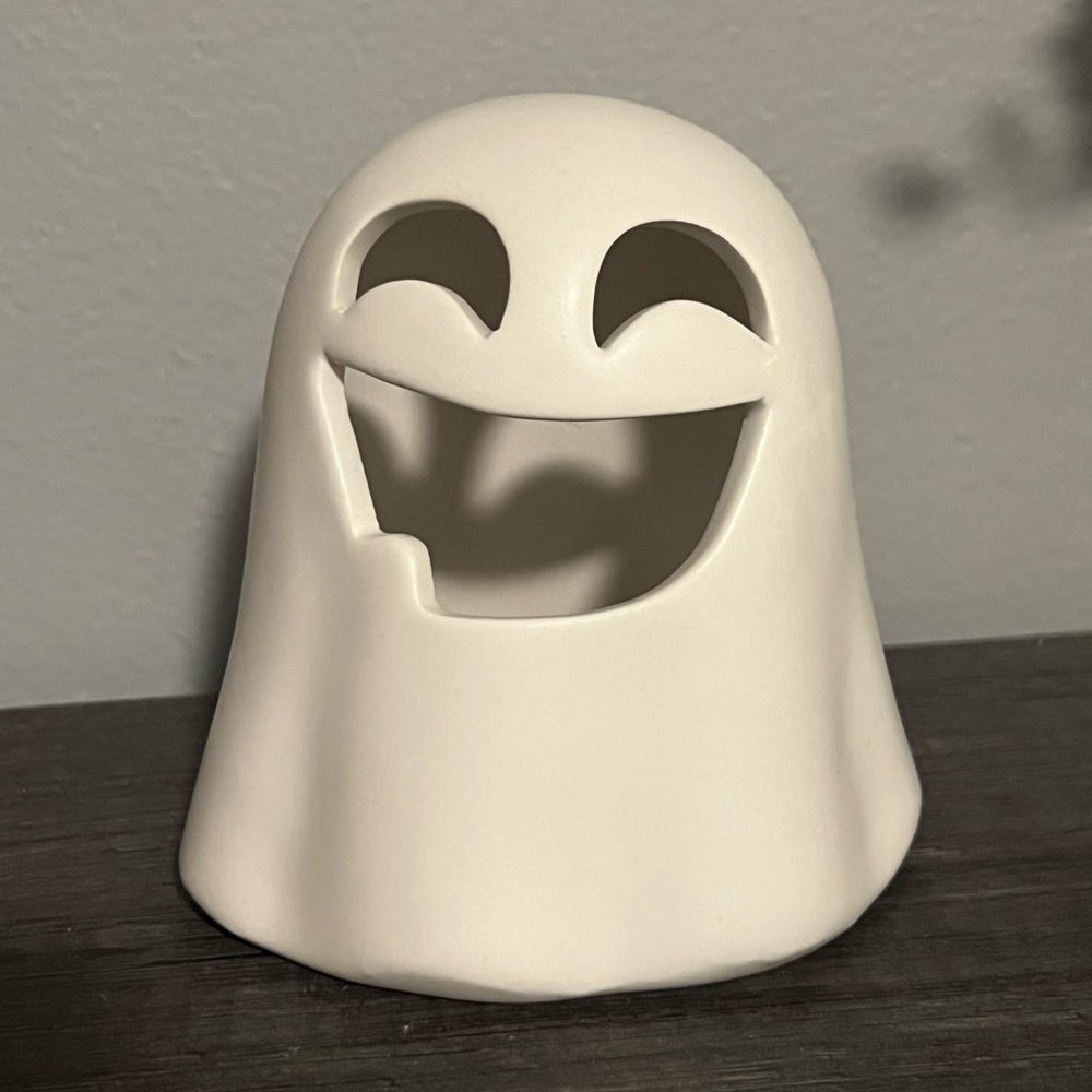 Martha Stewart White LED DECOR Ghost Figurines - Picture 5 of 7